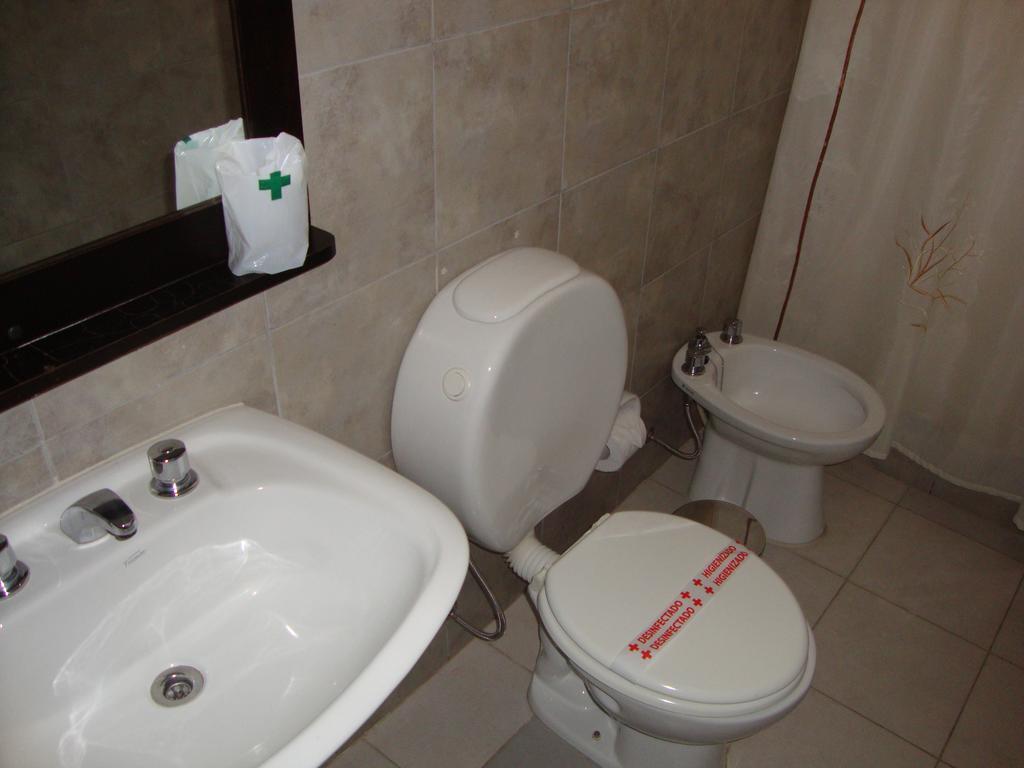 Hotel Euzko Alkartasuna Macachín Kültér fotó