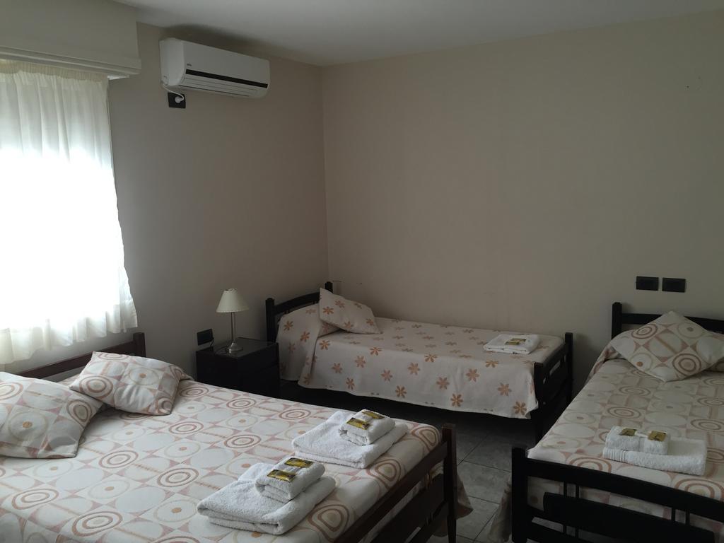 Hotel Euzko Alkartasuna Macachín Kültér fotó
