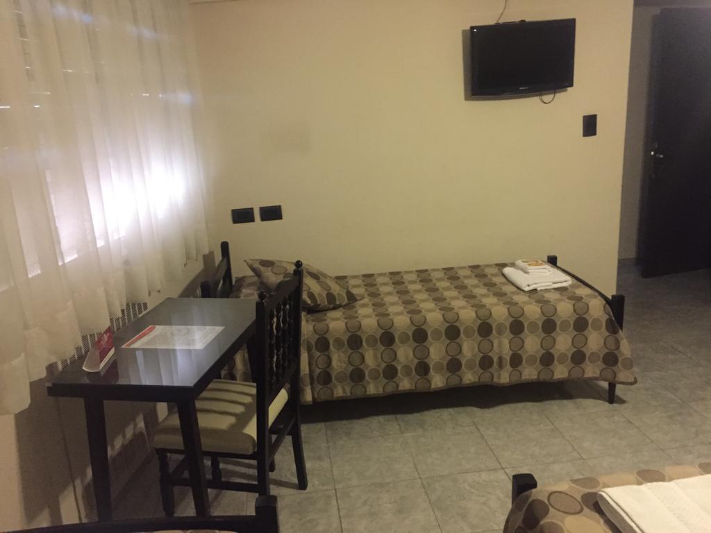 Hotel Euzko Alkartasuna Macachín Kültér fotó